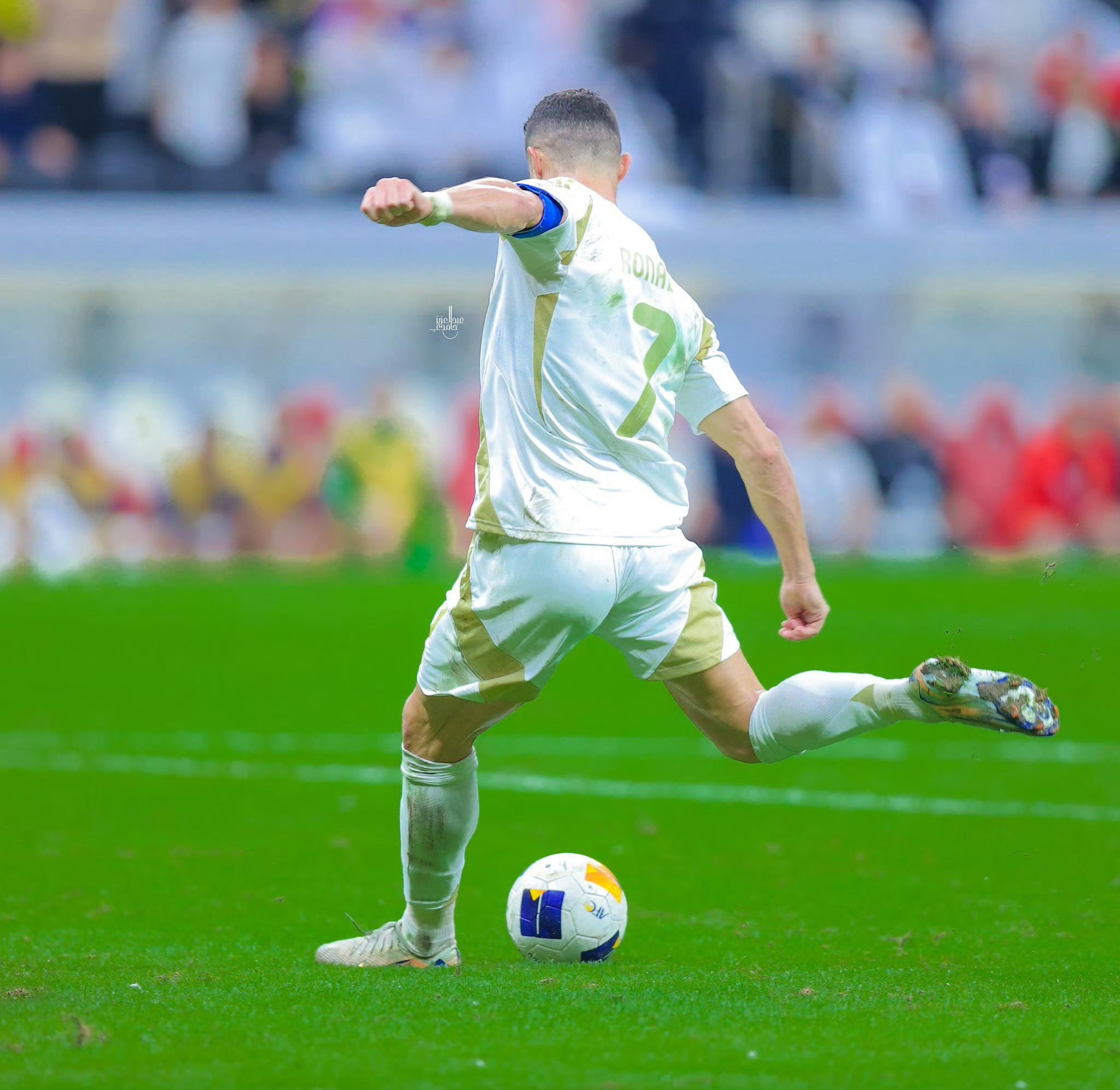 爱游戏中国-转会期亚冠焦点战，瓦伦西亚外线爆发，信心回归，球队文化再被提及-爱游戏中国