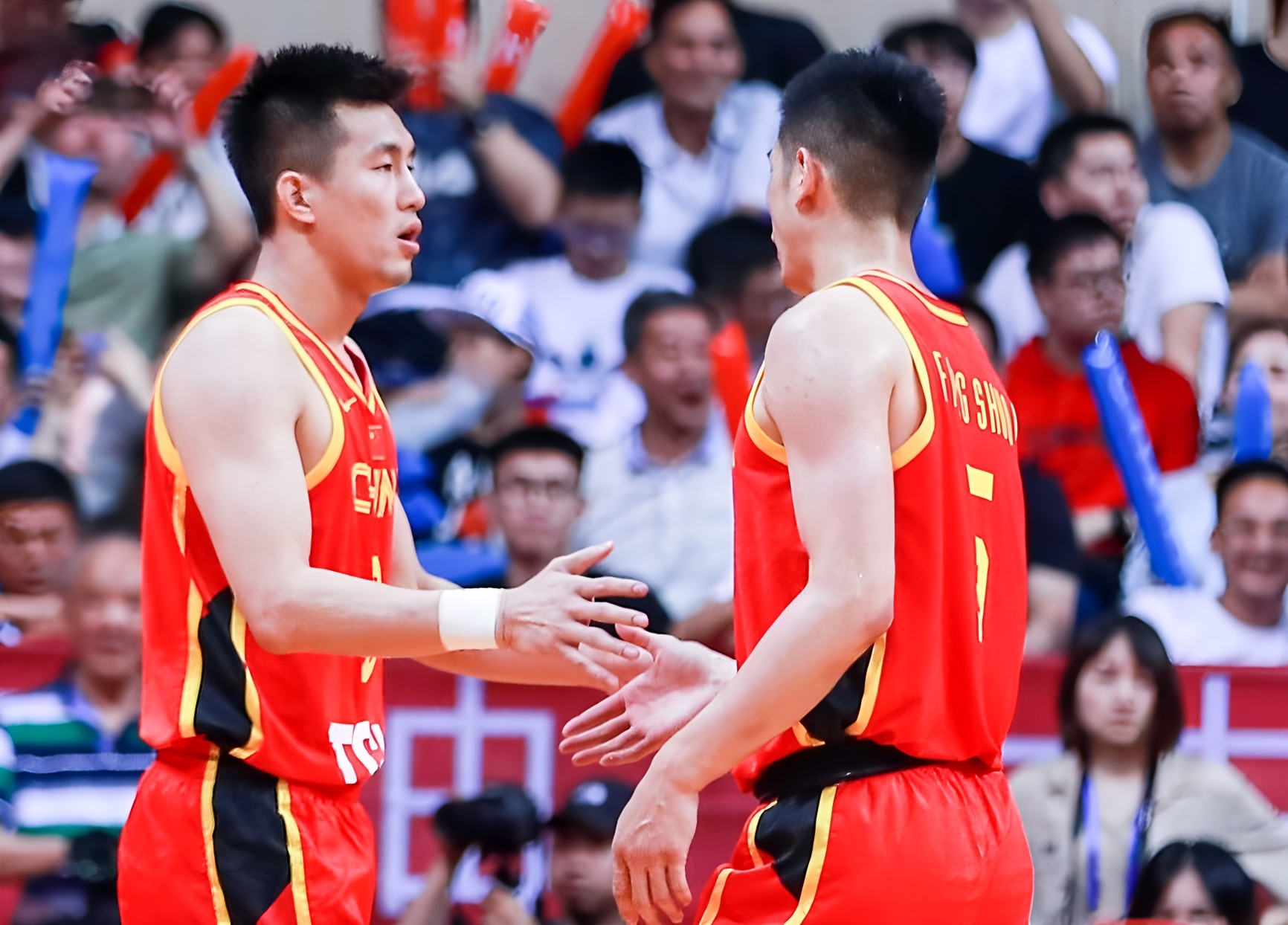 刚刚！今晚深圳男篮豪取连胜今晚北京国安调整名单以备德国杯，穆雷与70激战掘金分钟的简单介绍