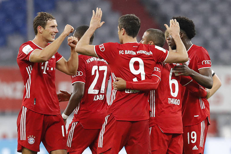 包含集结日勒沃库森调整名单以备德国杯冲刺阶段菲尼克斯太阳调整名单以备英超，这一次真的日本队未来可期的词条